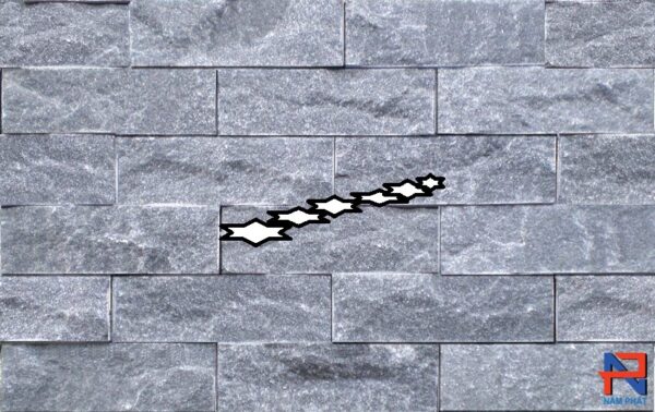 Đá bóc đen ánh kim ốp tường kích thước 75x200 mm