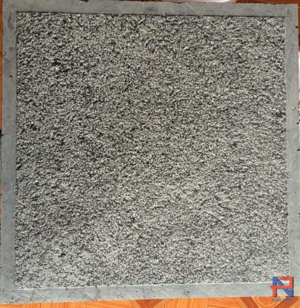 Đá xanh đen băm mặt mài viền 40x40 cm